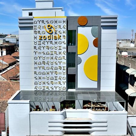 Zodiak Asia Afrika By Kagum Hotels Бандунг Экстерьер фото