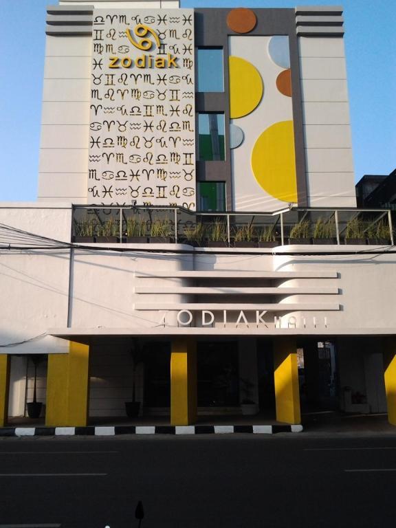 Zodiak Asia Afrika By Kagum Hotels Бандунг Экстерьер фото